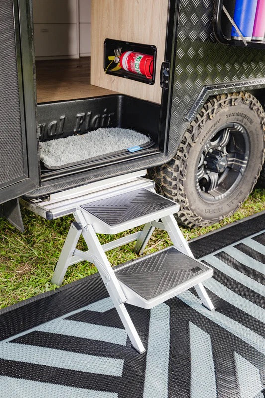 COMPANION CARAVAN LIGHTWEIGHT DOUBLE STEP - Image 3