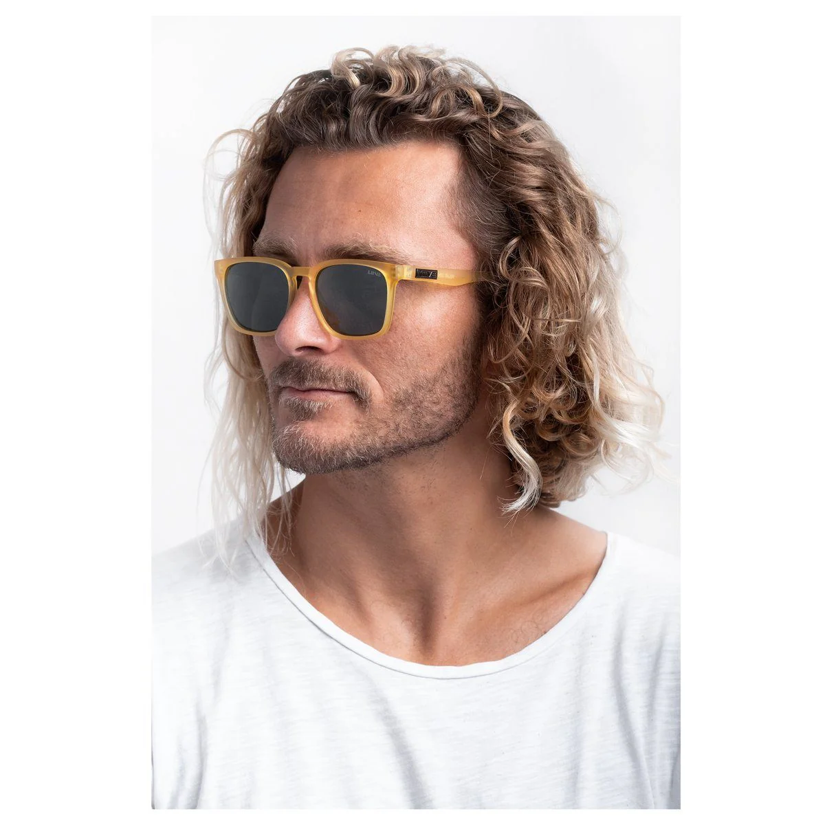 Liive Alik Sunglasses - Image 4