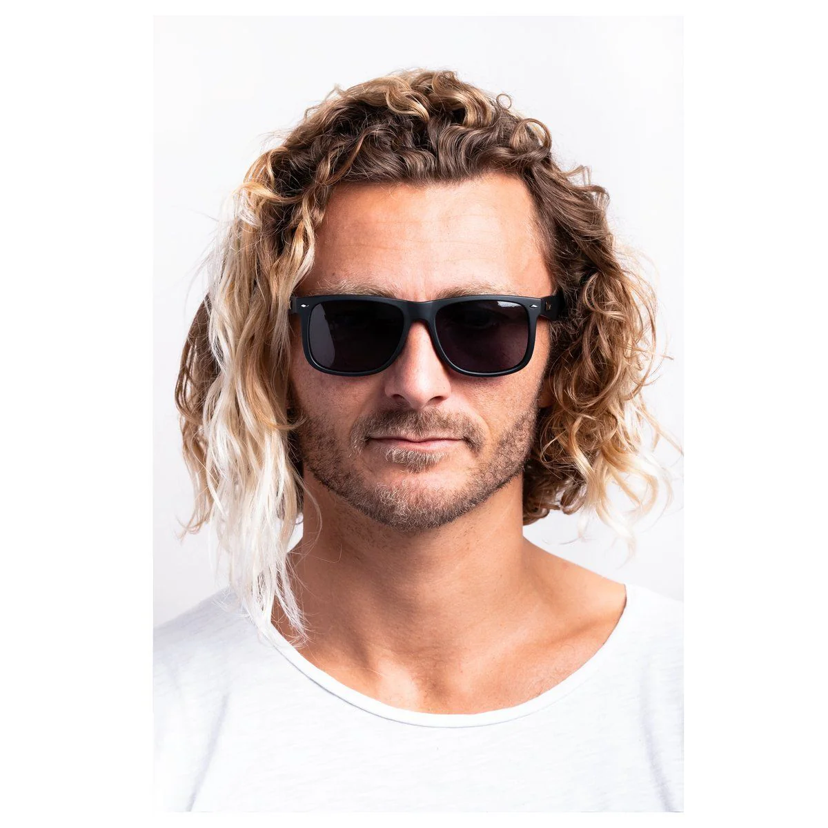 Liive El Capitan Sunglasses - Image 3