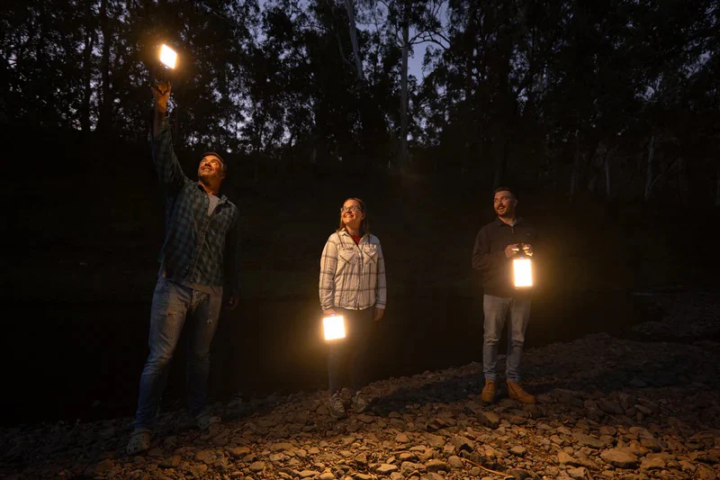OZTRAIL LUMOS PANEL 1600 CAMP LIGHT - Image 10